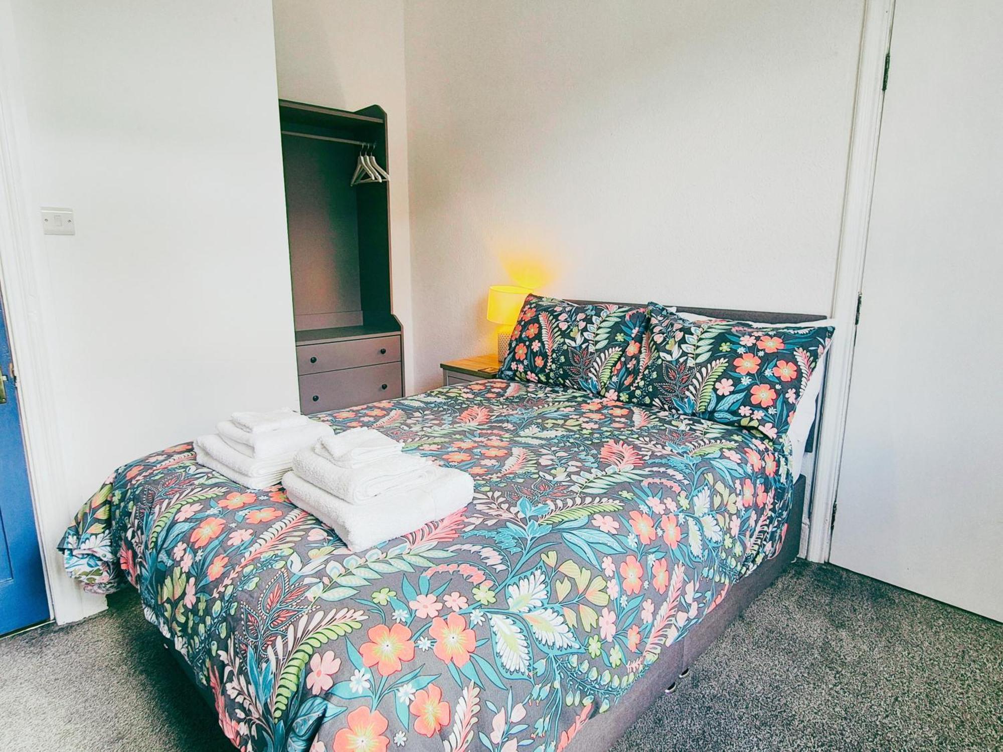 Cozy Room In Modern House Near نوتينغهام المظهر الخارجي الصورة